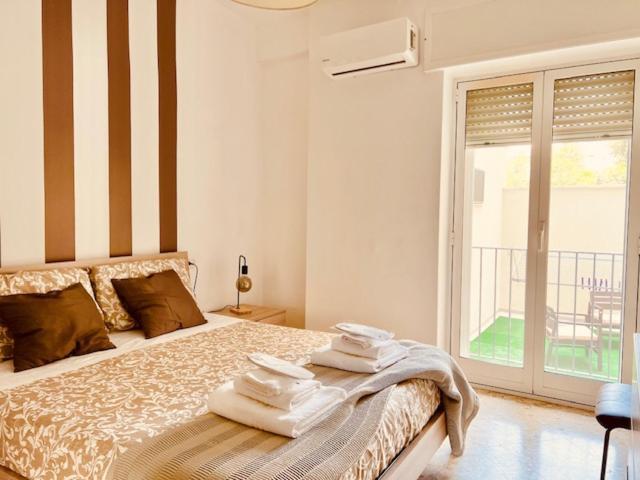 Manzoni Artist Lodge Бари Экстерьер фото